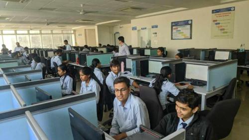 Bharati Vidyapeeth, Pune Computer Lab